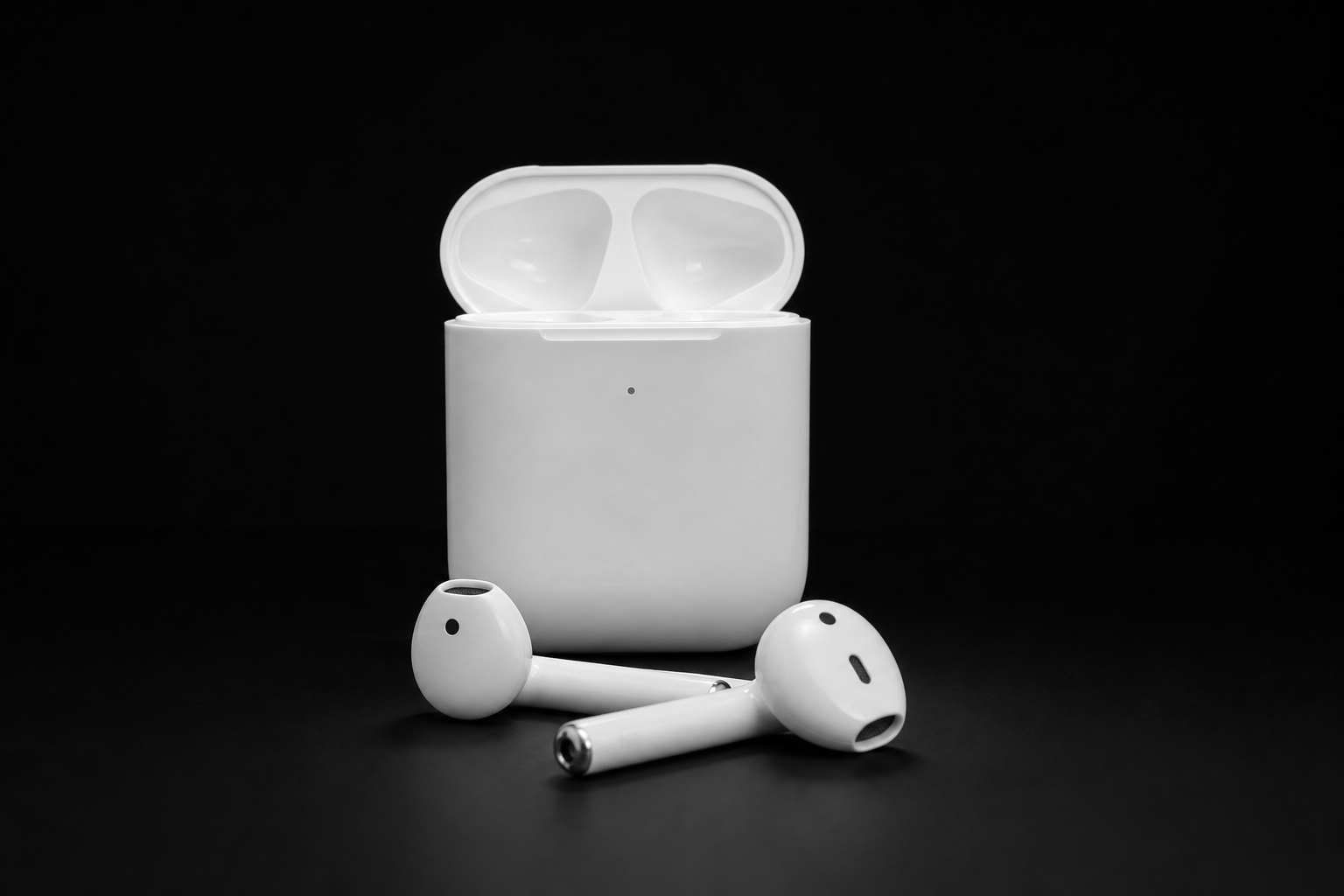 AirPods 2nd Generation price in Pakistan - PKR 2999